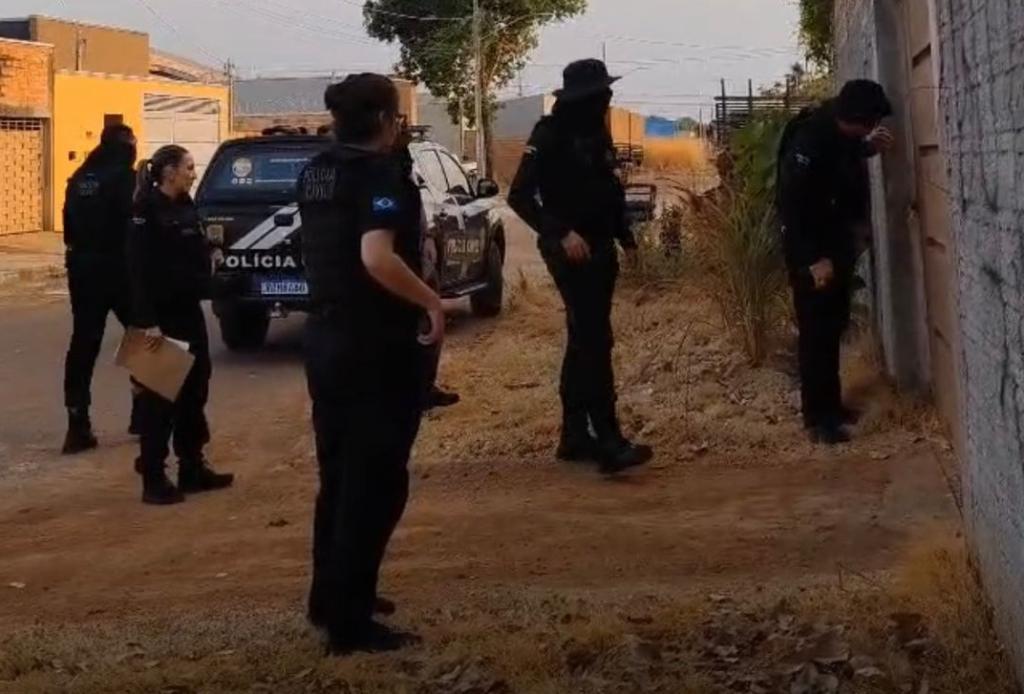 Polícia Civil investiga grupo que se associou para furtar e desviar cargas de soja - 